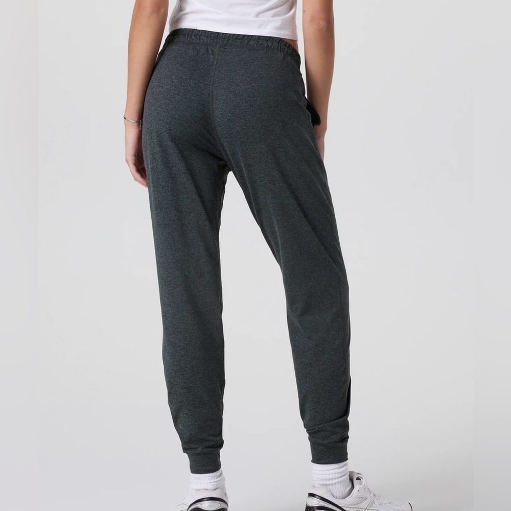 Vuori S Charcoal Performance Drawstring Jogger Sweatpants great pre owned cond - Picture 3 of 8